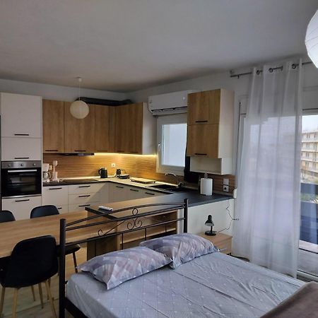 Luxurious 4Th Floor Apartment With Elevator 亚历山德鲁波利斯 外观 照片