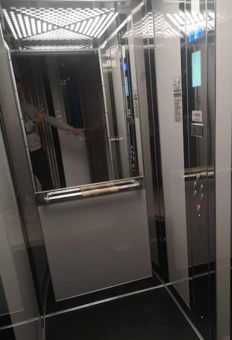 Luxurious 4Th Floor Apartment With Elevator 亚历山德鲁波利斯 外观 照片